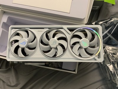 (For Parts) ASUS ROG Astral RTX 5090 32GB Graphics Card White (No Core No VRAM)
