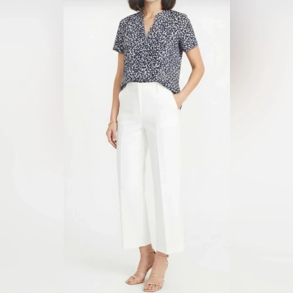 J Crew Blue White Floral Short Sleeve Top Size XS NEW