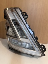 Rechter LED-Scheinwerfer für Einen Volvo FH5...