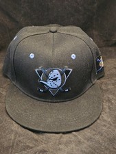 Anaheim Ducks Collecting and Fan Guide 19