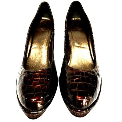 Stuart Weitzman dark brown moc croc pumps high heels US size 9M Boss Lady shoes