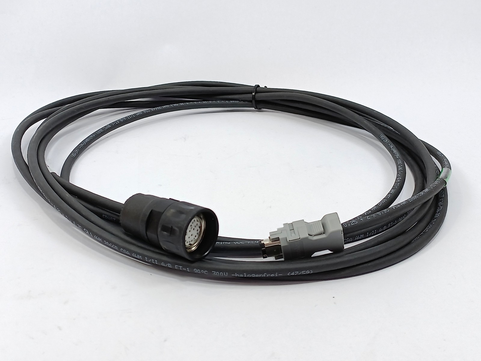 Omron R88A-CRWA005C-DE Encoder Cable 5M