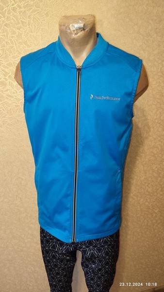 Women Peak Performance Vest Blue 38 / M / 46