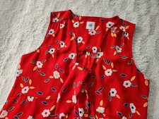 Cabi Tied Up Top Red Floral Sleeveless V-Neck Tie Front Blouse Small 5734