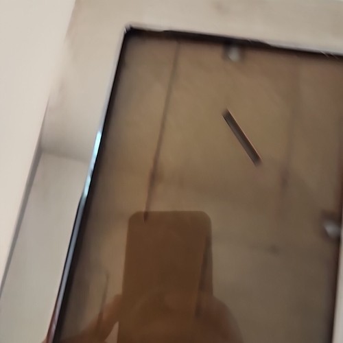 7"X 9" Picture Frames Hagning Reflective Metal - Picture 6 of 16