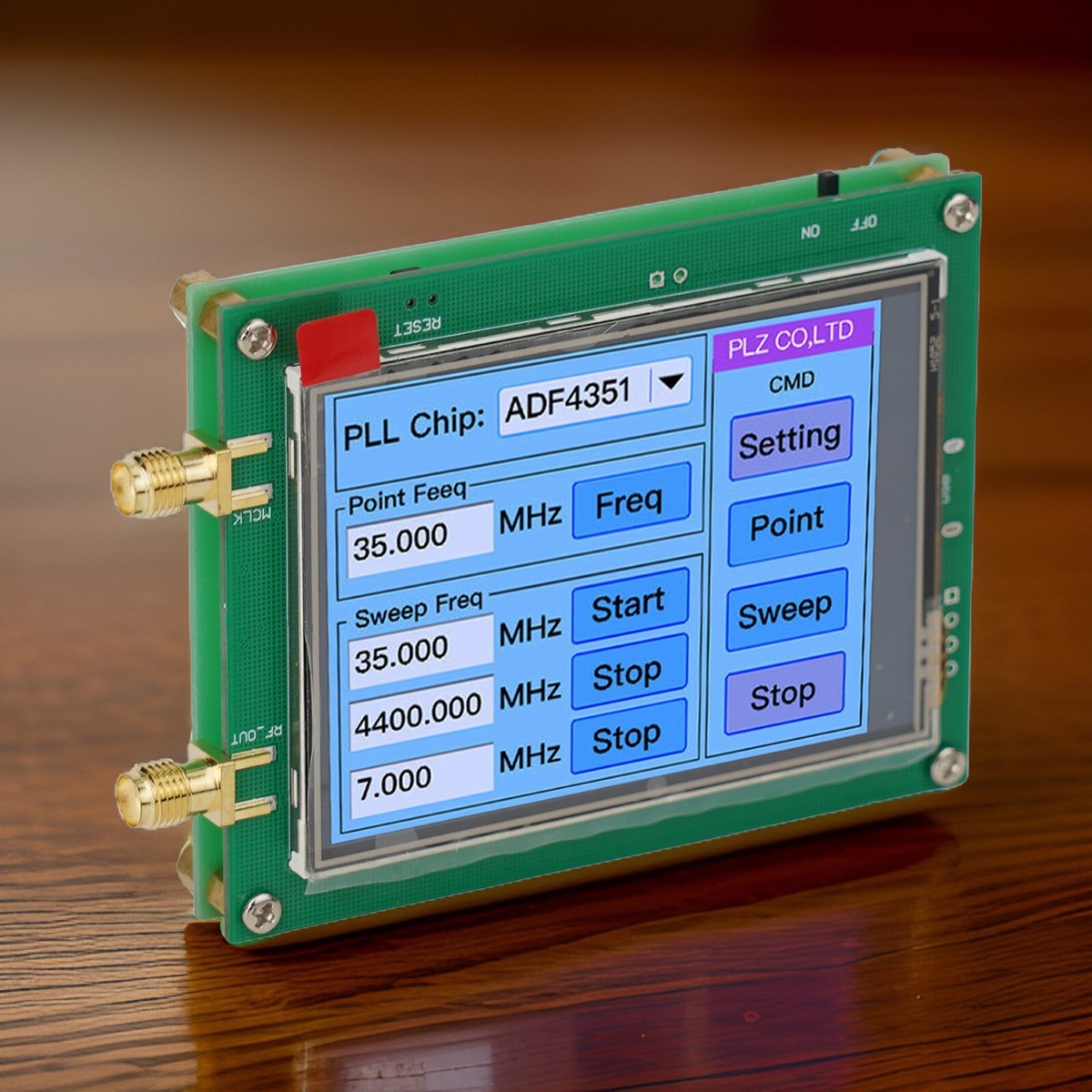 Touch Screen ADF4351 35M-4.4G RF Signal Generator PLL Sweep