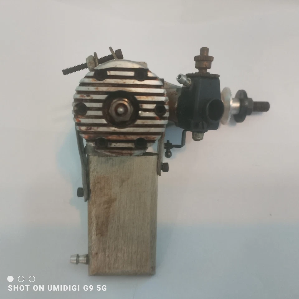 K&B .40 RR Model Airplane Engine Estate Find - Image 3 of 4