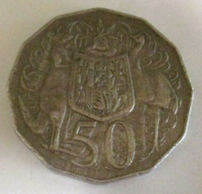 1978 Australian 50 Cent Coin - Coat of Arms and Queen Elizabeth II - Circulated