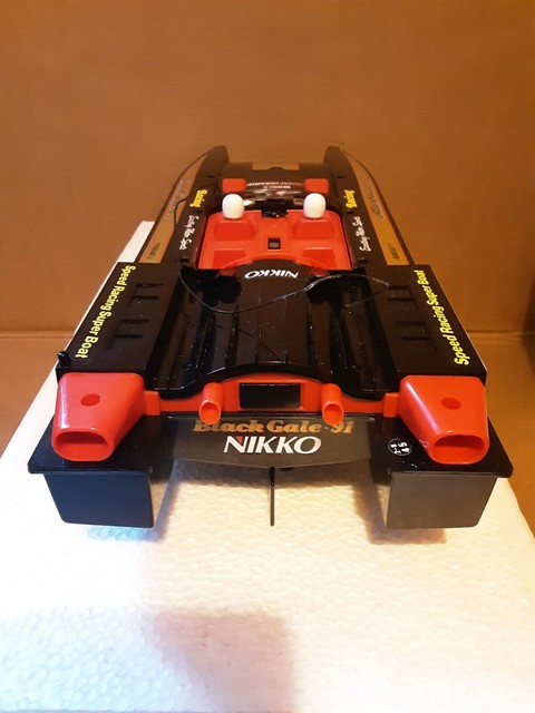 Bateau Radiocommandé Nikko Jet Flash 1/14 – Pour Pièces / Ne Fonctionne Pas