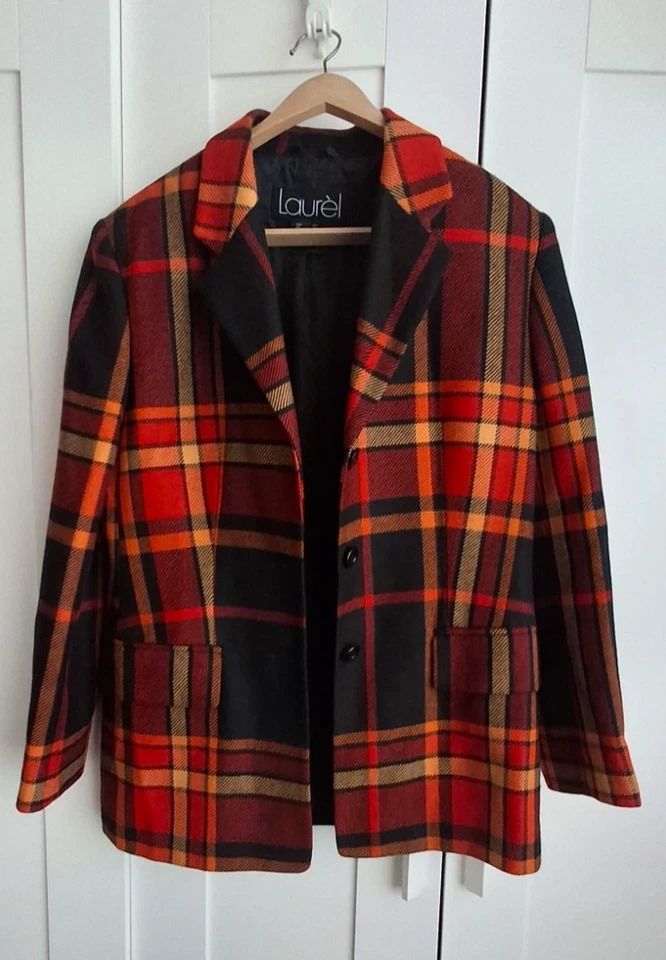 Chaqueta Laurel By Escada Pura Lana Vintage Cuadros Completamente Forrada - Bolsillos - Talla 42 Foto 2 de 4