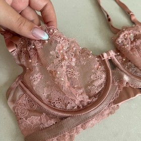 Victoria's Secret Designer Swarovski Crystal Rose Quartz 34C Bra & M Thong Set