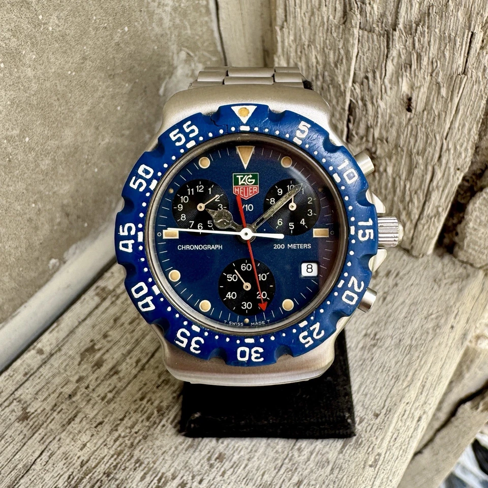 Reloj de buceo TAG Heuer Formula 1 cronógrafo 200 m CA1210-R0 Racing hecho en Suiza para hombre Foto 3 de 4