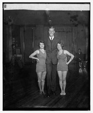Photo:Vivian Marinelli Dick Nash Dorothy Marinelli 1925 posing indoors