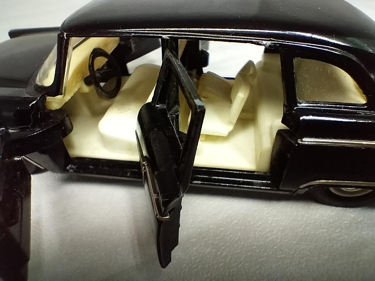 Unknown GAZ 13 Chaika 1959 Diecast el Car 1/43