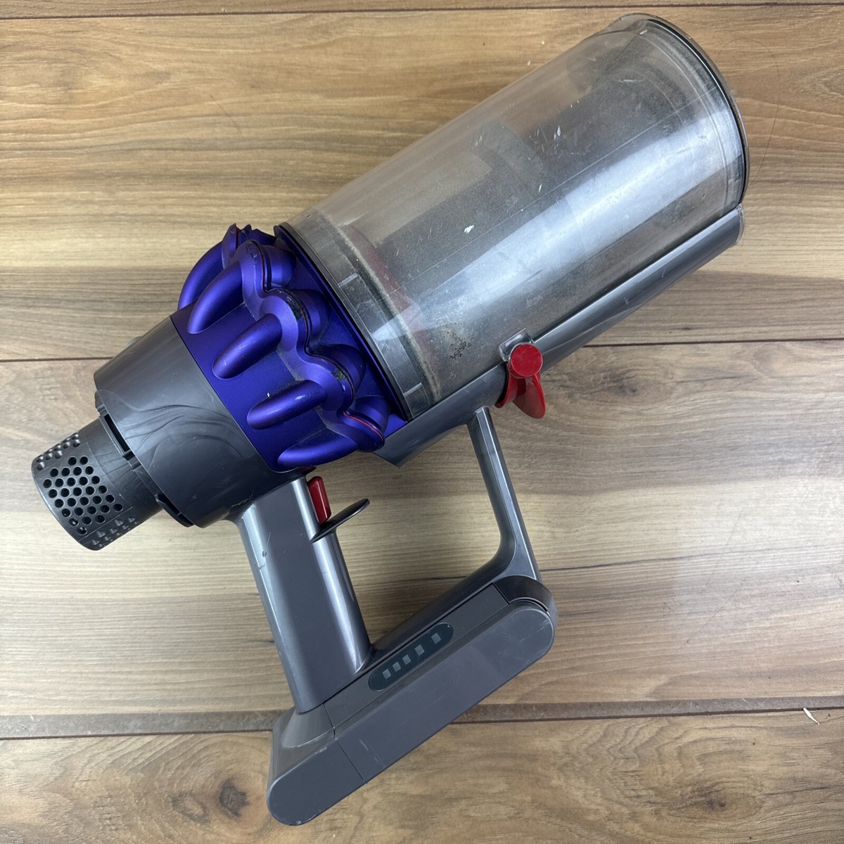 Dyson Cyclone V10 Absolute Gray Bagless Cordless Vacuum Dyson Cyclone V10 Absolute Gray Bagless Cordless Vacuum