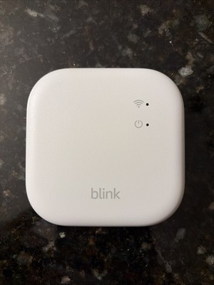 Sync Module XR (newest model) System hub for all Blink dev,up to 400 Ft & Holder