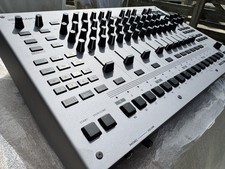 Roland TR-1000 Rhythm Creator + Decksaver TR1000