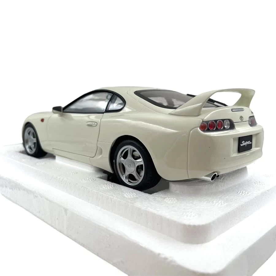 Modellino Auto LCD Models 1/18 Toyota Supra MK4 White With Carlift - Immagine 4 di 4