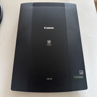 Canon A4 Flatbed scanner Canoscan liDE 220 compact portable colour Untested