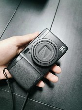 Ricoh GR Digital IV 10MP 28mm F1.9 lens compact digital camera BLACK