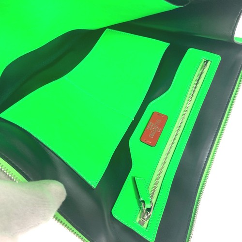 Valentino Garavani Logo Bicolor pouch bag Clutch bag Leather Green/White - Picture 12 of 17