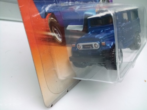 Matchbox Superfast / MB 764 - '68 Toyota Land Cruiser FJ40 - Blue - Model x1 - Picture 3 of 6
