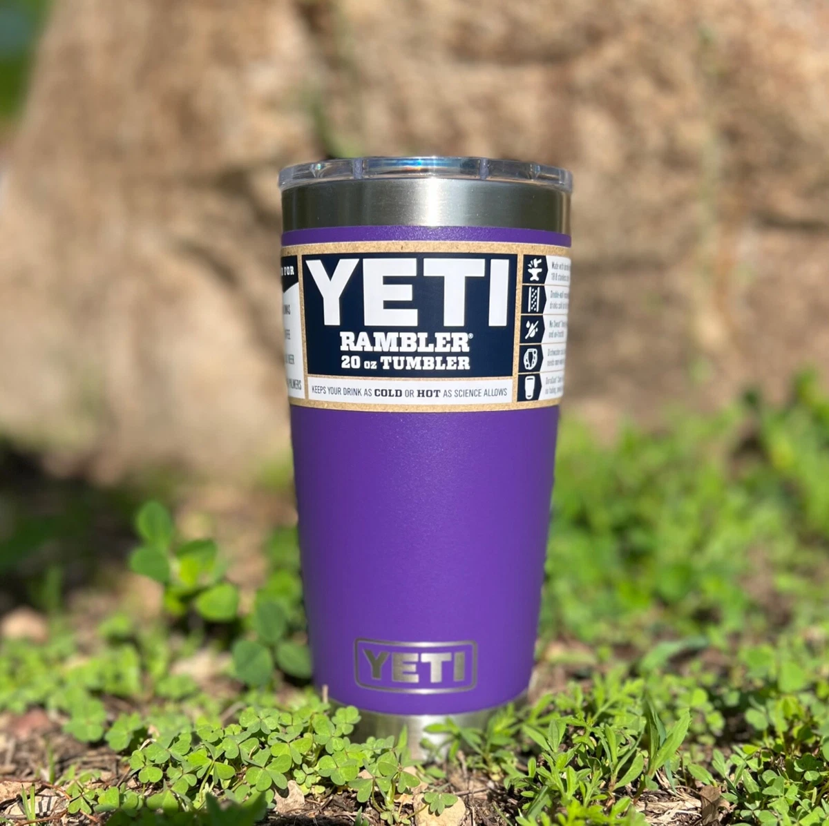 YETI RAMBLER 20 OZ TUMBLER PEAK PURPLE