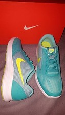 ZAPATOS NIKE REVOLUTION 3 JUVENILES GS JADE VOLT BLANCOS NIÑOS EE. UU. 5,5 AÑOS NUEVOS 819416 300
