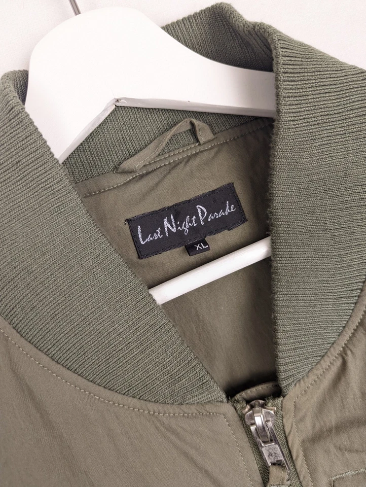 LAST NIGHT PARADE - CHAQUETA BOMBER DE ALGODÓN CAQUI PARA HOMBRE - TALLA XL Foto 2 de 4