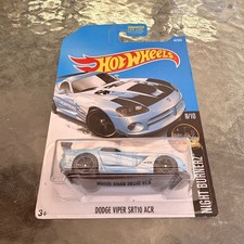 hot wheels dodge viper srt10 acr nightburners 8/10