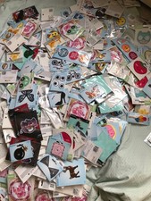 25 lot Random Mix High quality Sew / Iron on Patches Fashion Embroidered