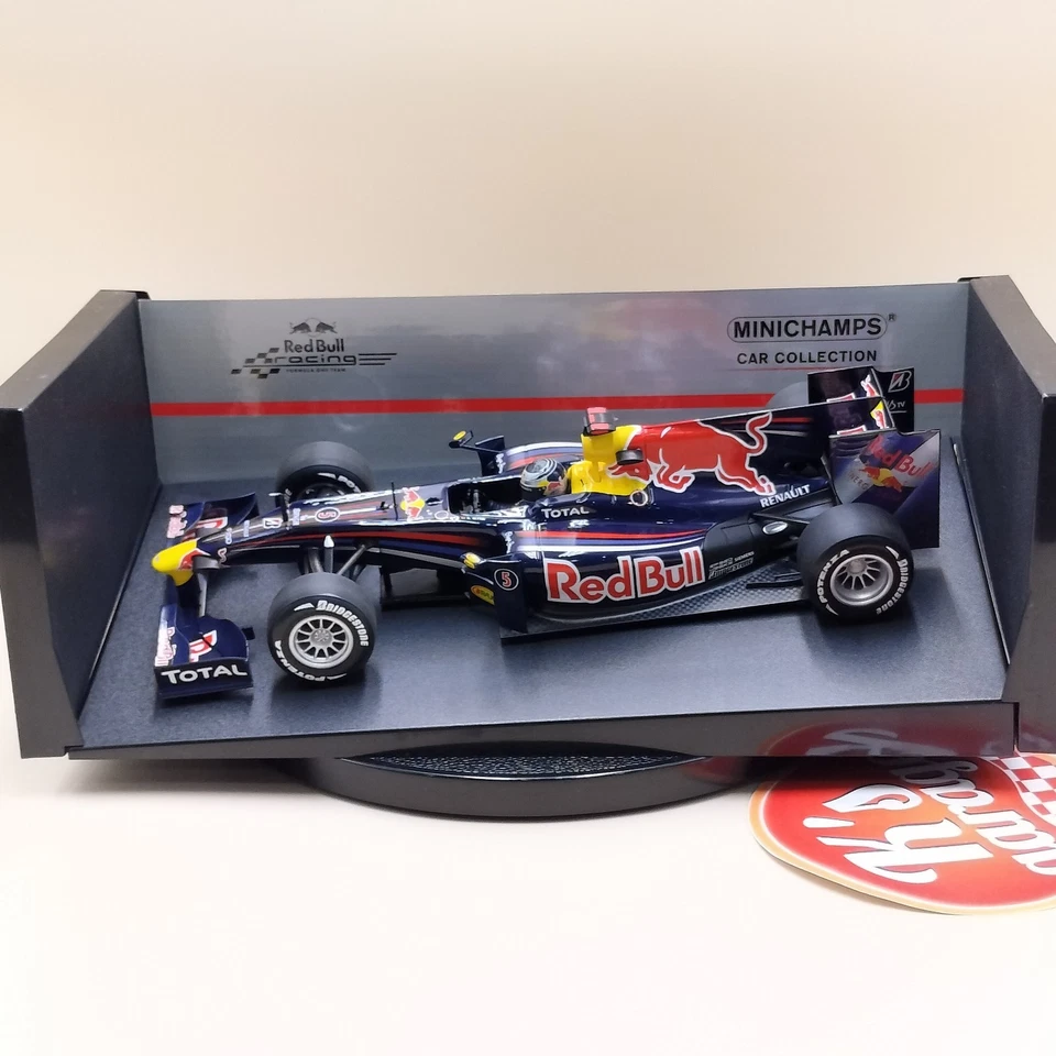 MINICHAMPS 1/18 Re Bull Racing Sebastian Vettel 2010 Show car RB6 150100075 - Image 2 of 4