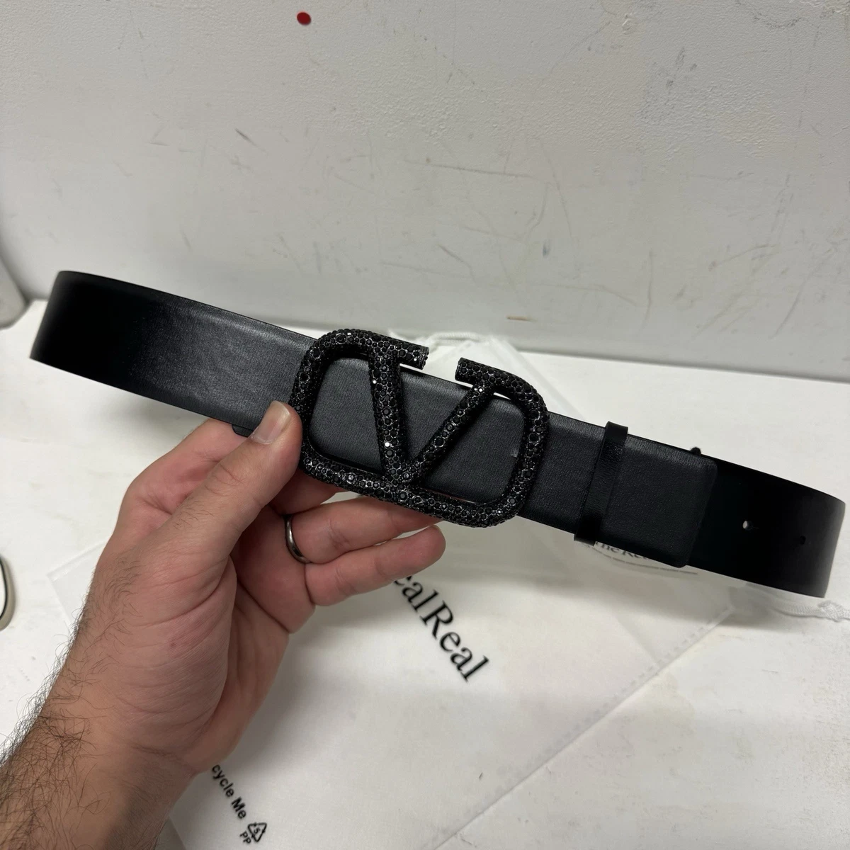 VALENTINO GARAVANI BLACK PATENT EMBELLISHED BELT SIZE 80 / 32 VALENTINO Garavani VLogo Signature Pearls Calfskin Leather  main image 3