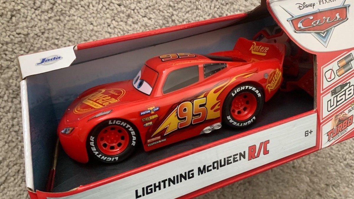 Jada Pixar Cars Lightning McQueen RC Remote Control Car 2.4