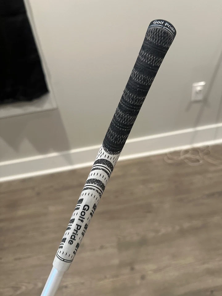 Madera rígida Cobra Aerojet max 3 con eje LA Golf Tour AXS blanco años 50 Foto 4 de 4