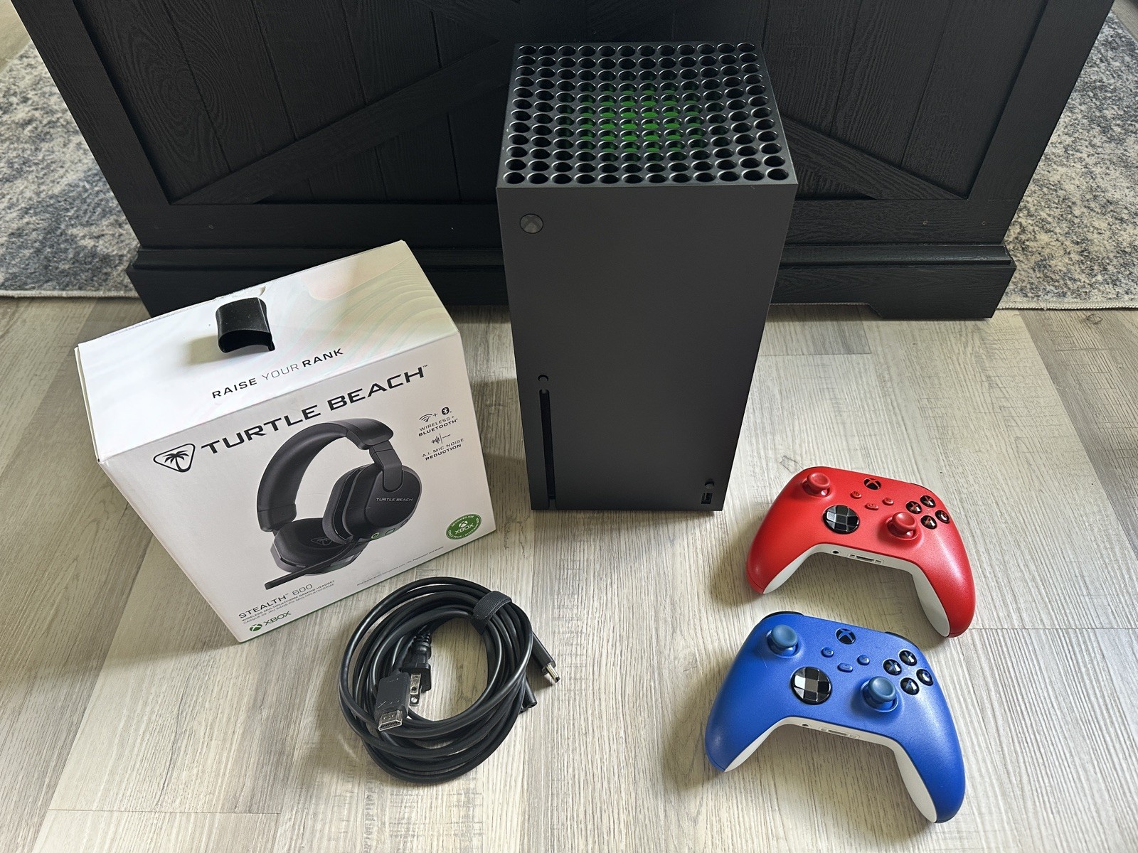 Xbox Series X 1TB Console *COME NUOVA* - 2 controller, pacchetto cuffie Turtle Beach