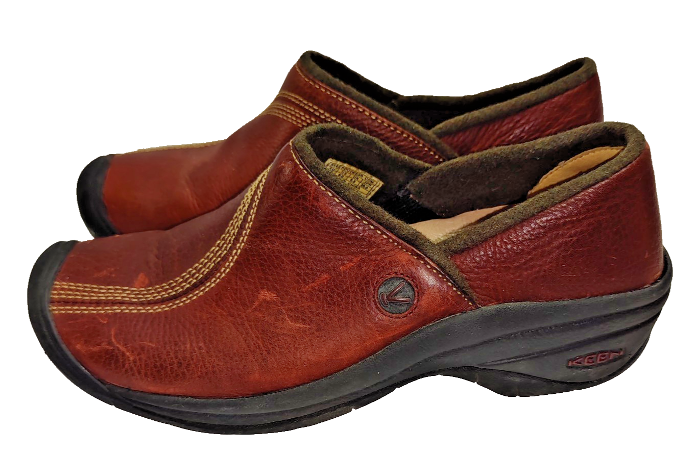 Scarpe da donna Keen taglia 9M mocassino sportivo in pelle rosso COMFORT