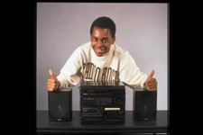 TV presenter Andi Peters with a Bush hi-fi system 1988 TV Old Photo