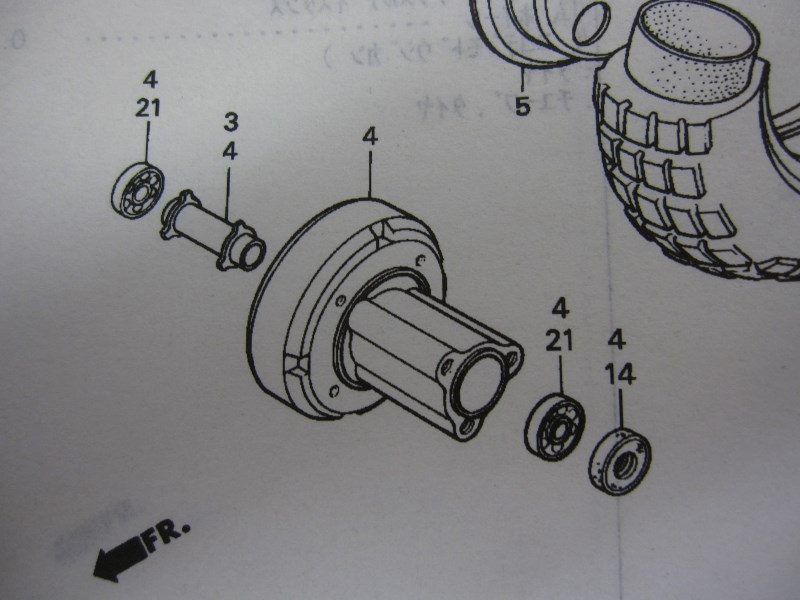 Honda Monkey Z50 5L One wheel minute wheel hub bearings 96140620101