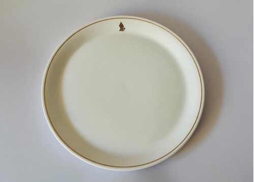 Singapore Airlines Royal Doulton Plate Made in England Fine Bone China RARE