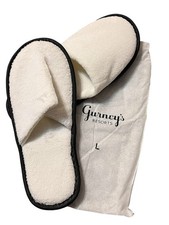Gurney's Resorts Luxury White Spa Slippers with Travel Bag - Size L - NWT
