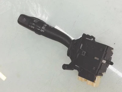 Commodo phare TOYOTA COROLLA VERSO 2 PHASE 2 8414005110 2ADFTV - Photo 1/4