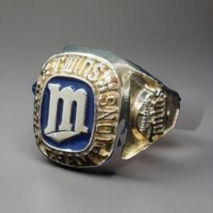 Vintage 1987 Minnesota Twins World Series Championship Ring Replica