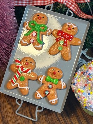 Nostalgic Mini Gingerbread Christmas Ornament Heartwarming Tray Se