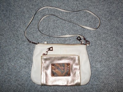B. MAKOWSKY ROCHELLE TOP ZIP IVORY LEATHER & ANIMAL PRINT CROSSBODY BAG       