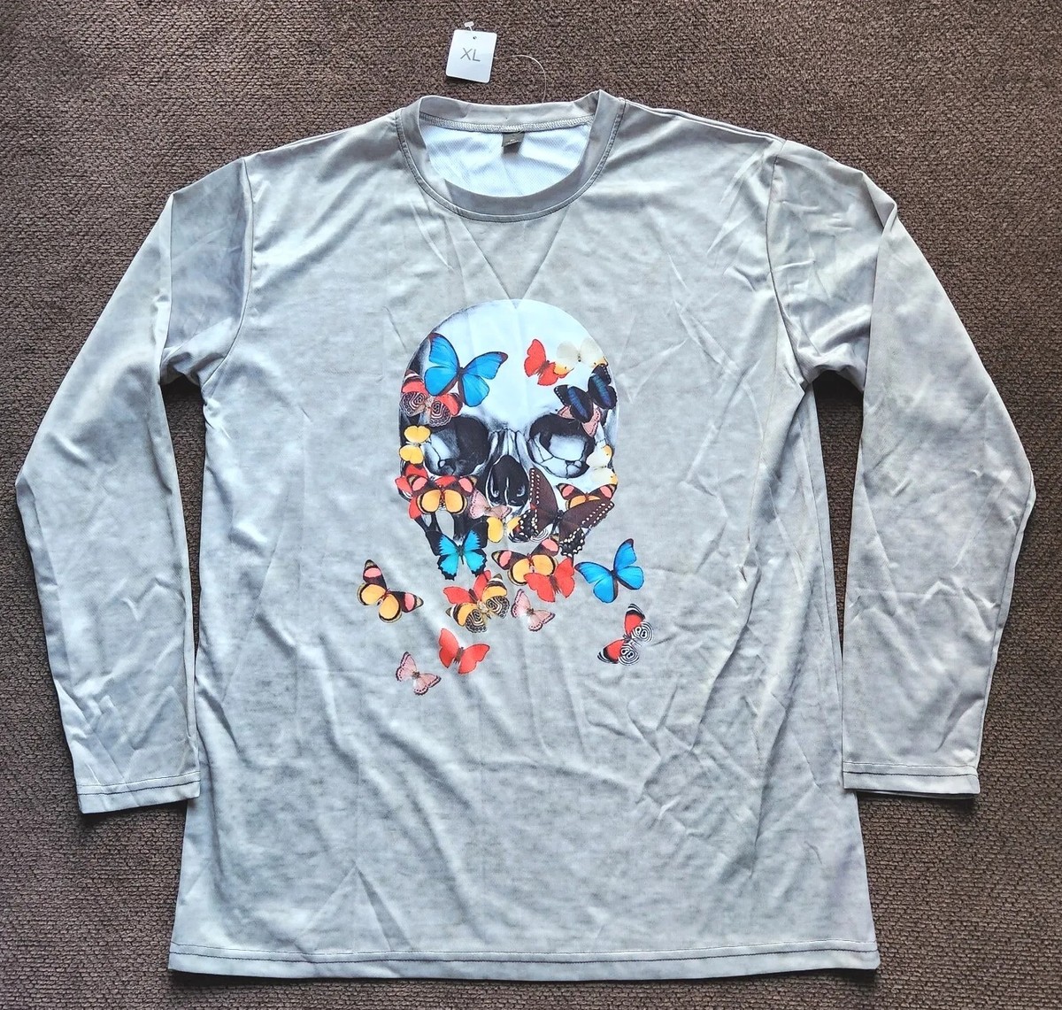 トップス Maxsix skull butterfly art long sleeve Maxsix skull butterfly art long sleeve - メルカリ