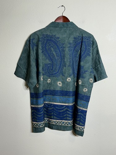 New Weekendz Off Men’s Shirt Size M Button Down Blue Green Paisley Short Sleeve - Picture 4 of 7