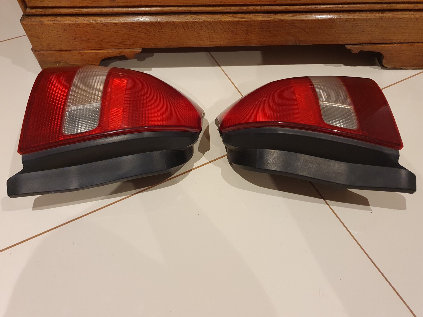 VERY RARE JDM EDM Honda Civic SiR EK4 EK9 EK Tail Light 19962000