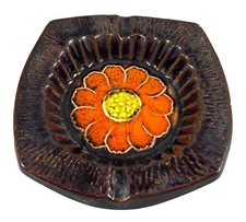 BROWN CERAMIC ORANGE & YELLOW FLOWER MID CENTURY MODERN ASHTRAY - JAPAN