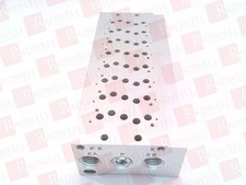 SMC SS5Y5-42-08-02T / SS5Y5420802T (NEW IN BOX)